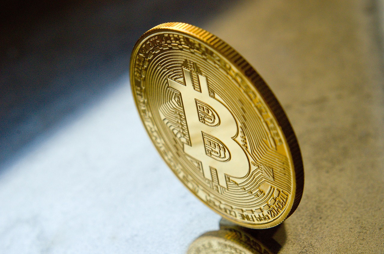 普京宣布俄乌战争复活节停火30小时！比特币涨破8.5万美元